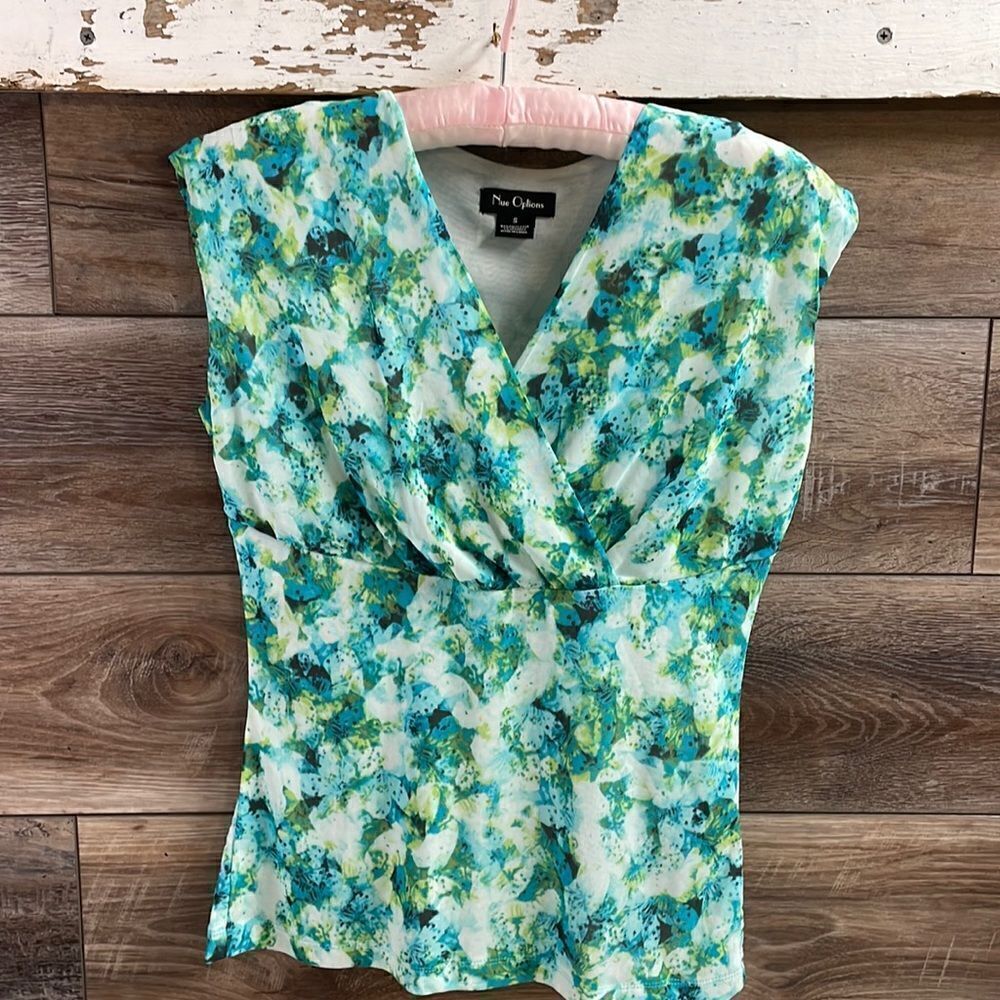 Nue Options Layerd Vneck Blouse,Size Small, Abstract Design,Green, Blue, White